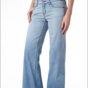 NWT Revolt Lt.Wt WideLeg Jean Lt.Blue sz 7tall
